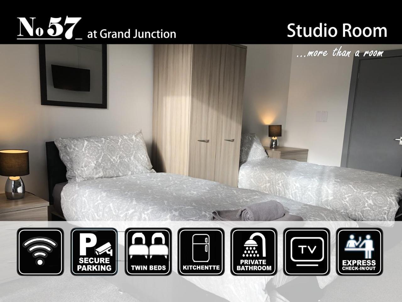 No57 Aparthotel ครูว์ ภายนอก รูปภาพ