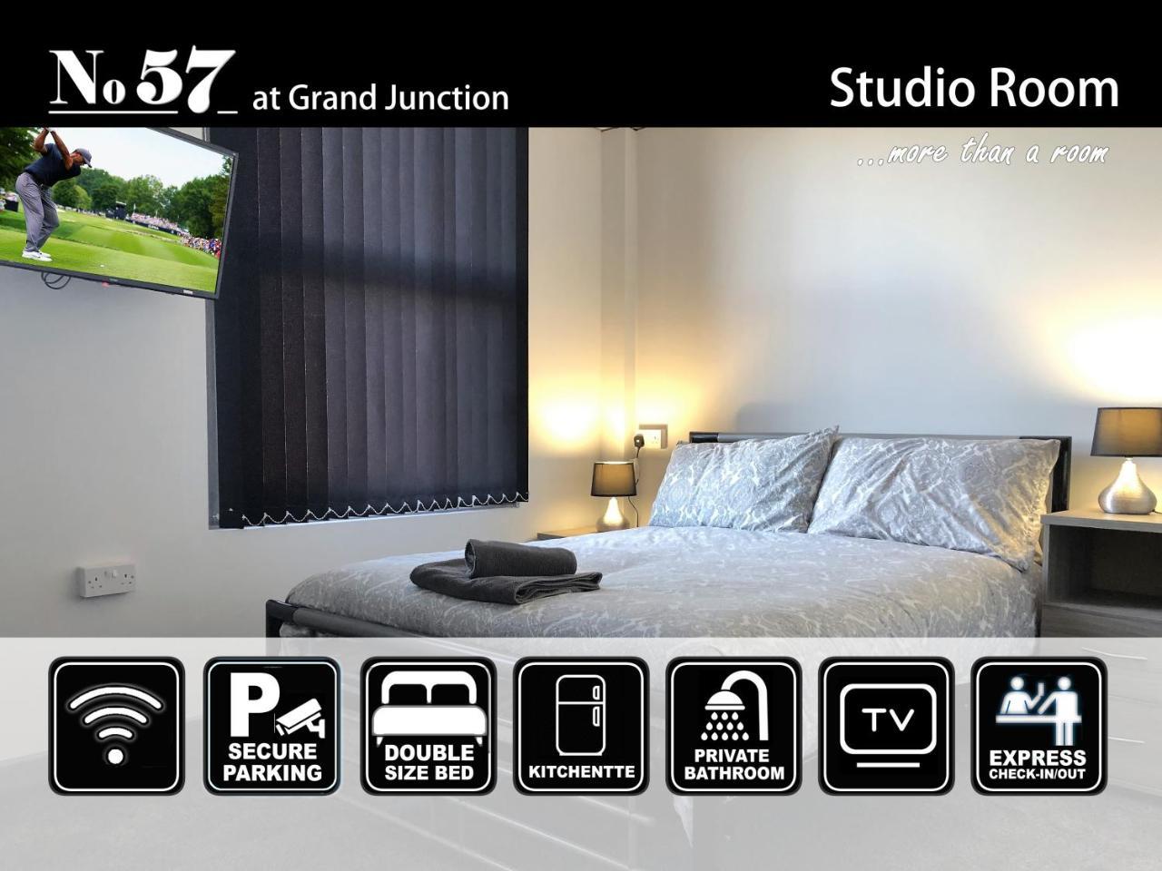 No57 Aparthotel ครูว์ ภายนอก รูปภาพ